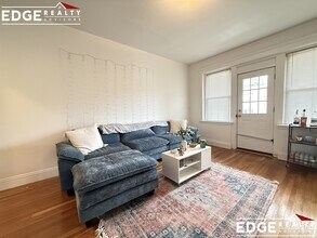 25 Walbridge St in Boston, MA - Foto de edificio - Building Photo