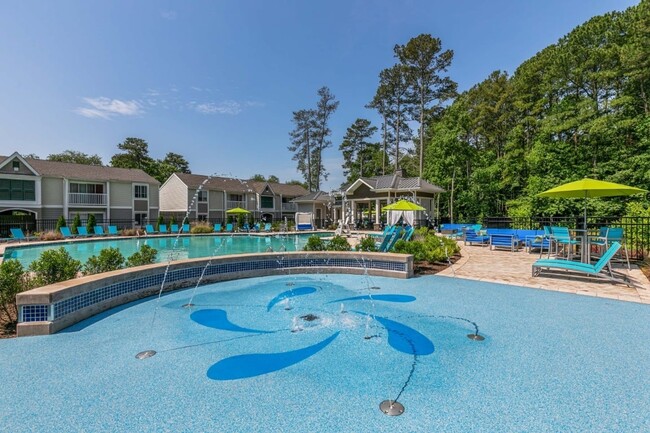 Linkhorn Bay Apartments in Virginia Beach, VA - Foto de edificio - Building Photo