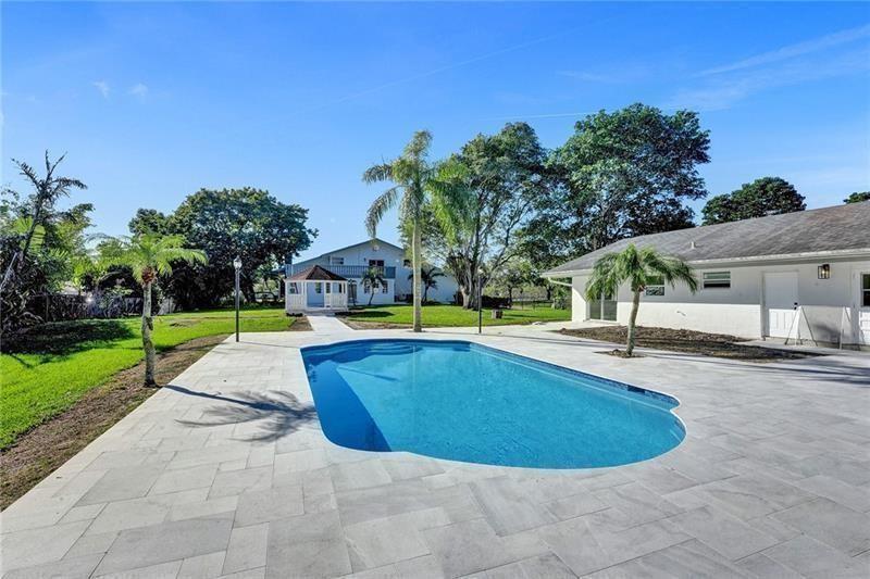 11811 SW 3rd St in Plantation, FL - Building Photo