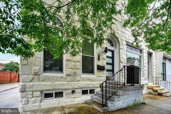 2517 Saint Paul St, Unit 3 in Baltimore, MD - Building Photo - Building Photo