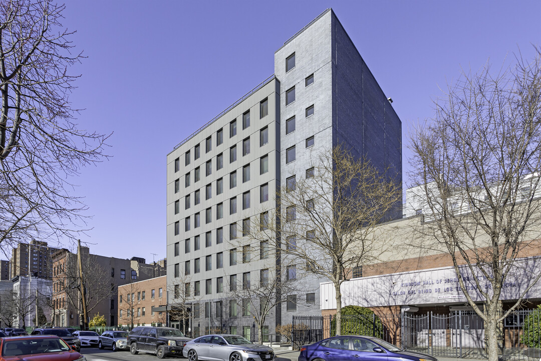 Betances Residence in Bronx, NY - Building Photo