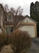 16 Brookline Ct in Chambersburg, PA - Foto de edificio - Building Photo