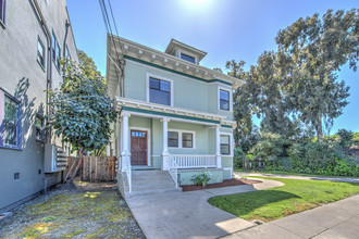 537 41st St in Oakland, CA - Building Photo - Building Photo