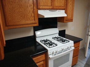 38550 22nd St E in Palmdale, CA - Building Photo - Building Photo