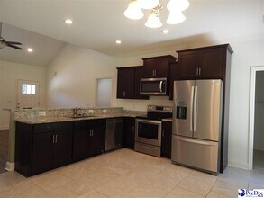 154 N Lakewood Dr in Florence, SC - Building Photo - Building Photo