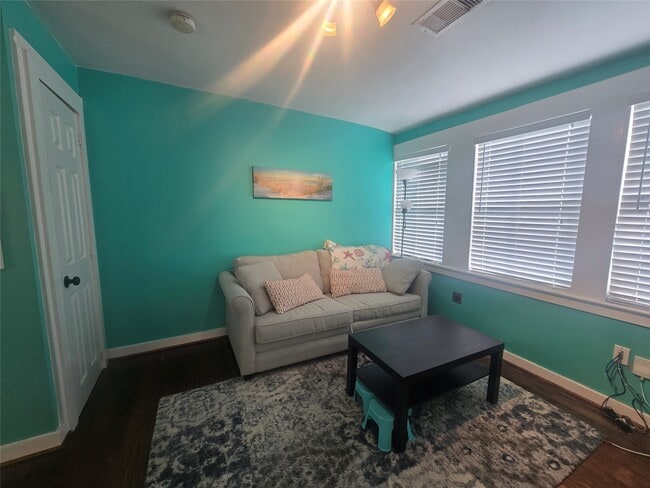 1119 Broadway Avenue J