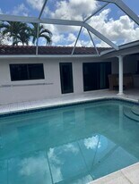 10315 NW 39th Mnr in Coral Springs, FL - Building Photo