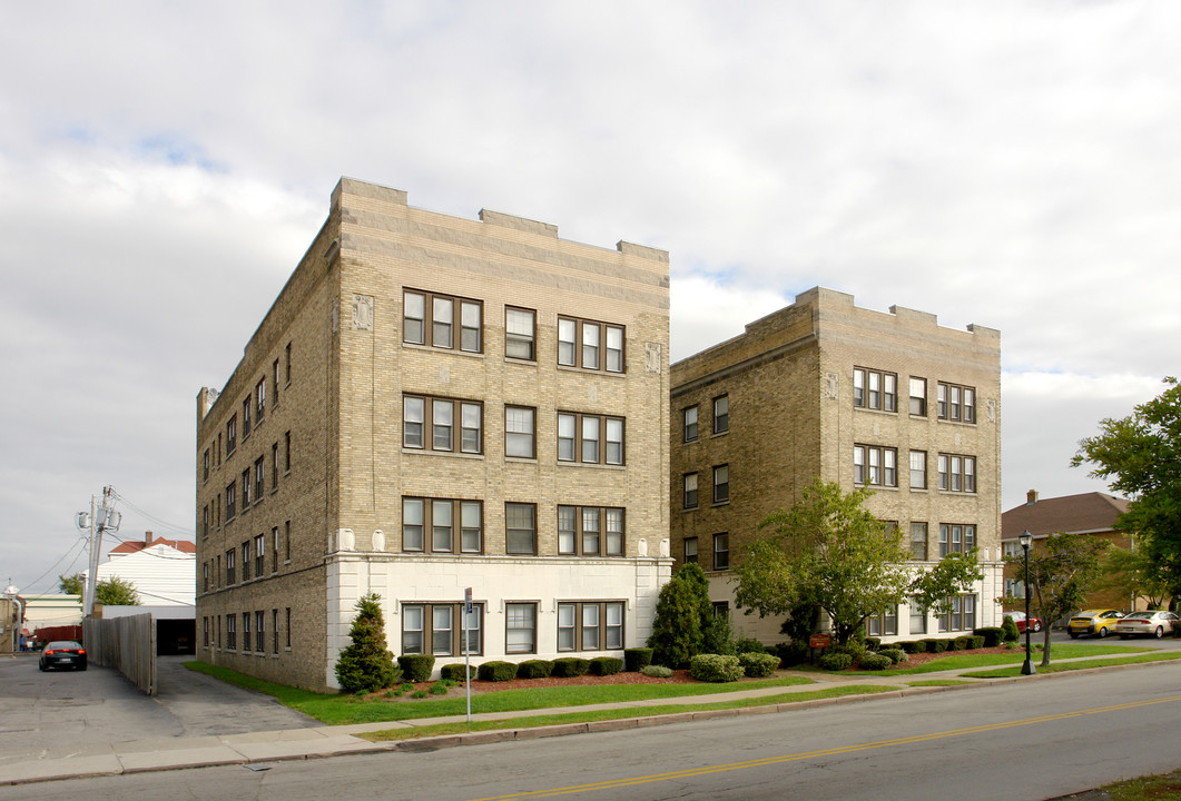 Edge Park Apartments in Buffalo, NY - Foto de edificio