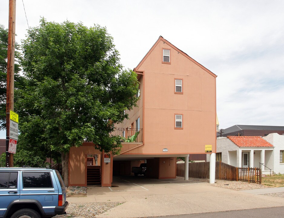 1945 S York St in Denver, CO - Foto de edificio