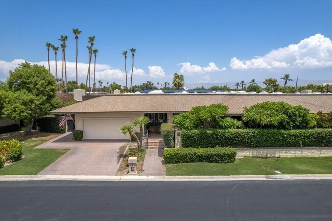 property at 2 Lehigh Ct