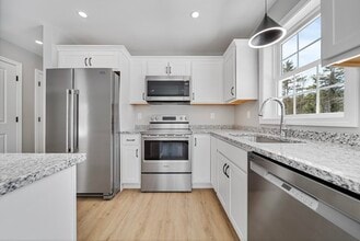 142 S Main St in Troy, NH - Building Photo - Building Photo