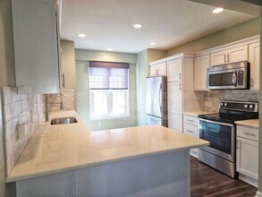 6241 Waterside Ln in Raleigh, NC - Building Photo - Building Photo