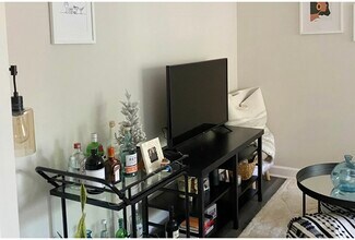 646 W Roscoe St in Chicago, IL - Building Photo - Building Photo