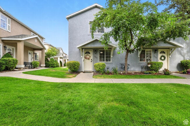 property at 123 Penhurst Pl
