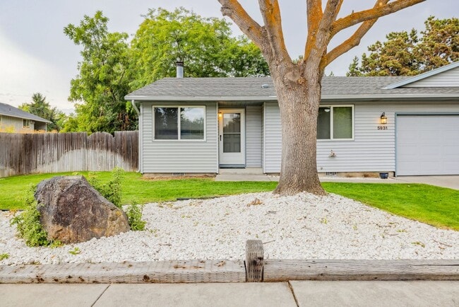 property at 5931 N Garrett St
