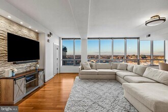 675 President St in Baltimore, MD - Building Photo - Building Photo