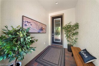 7052 Live Oak Dr in Naples, FL - Building Photo - Building Photo