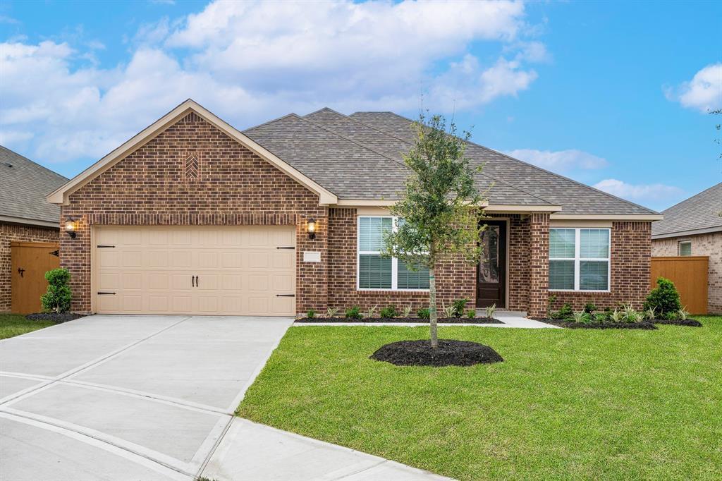 3218 Banyan Dr in Santa Fe, TX - Building Photo