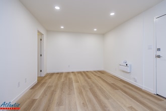 555 S 10th St in San Jose, CA - Building Photo - Building Photo