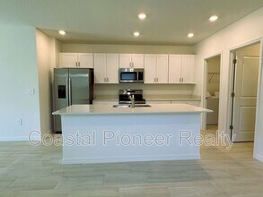 17614 Pleasantview Blvd in Land O Lakes, FL - Foto de edificio - Building Photo