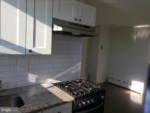 2208 S 15th St in Philadelphia, PA - Building Photo - Building Photo