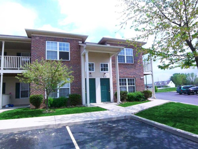 Canterbury House Apartments - Batesville in Batesville, IN - Foto de edificio - Building Photo