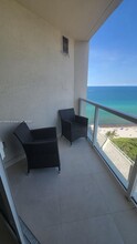 16699 Collins Ave, Unit 2807 in Sunny Isles Beach, FL - Building Photo - Building Photo