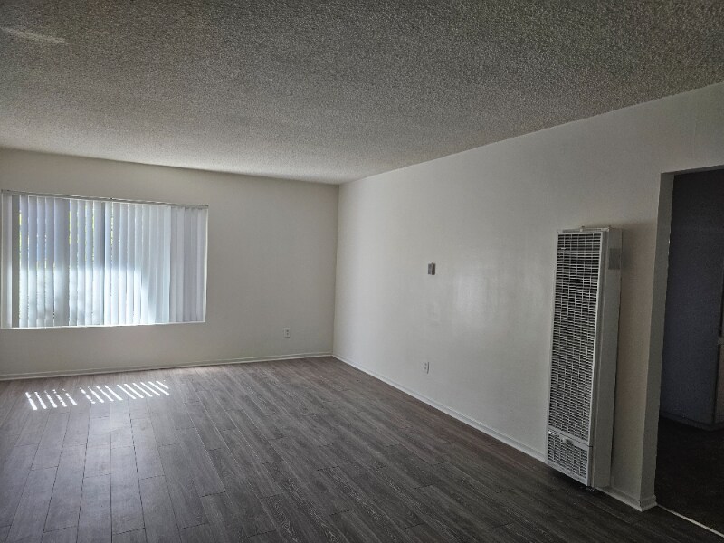 2232 E Lenita Ln in Santa Ana, CA - Building Photo