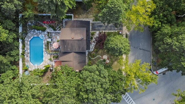 27 Squire Ct in Toms River, NJ - Building Photo - Building Photo