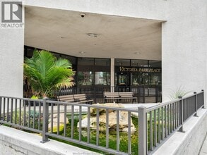 150 Park St W in Windsor, ON - Building Photo - Building Photo