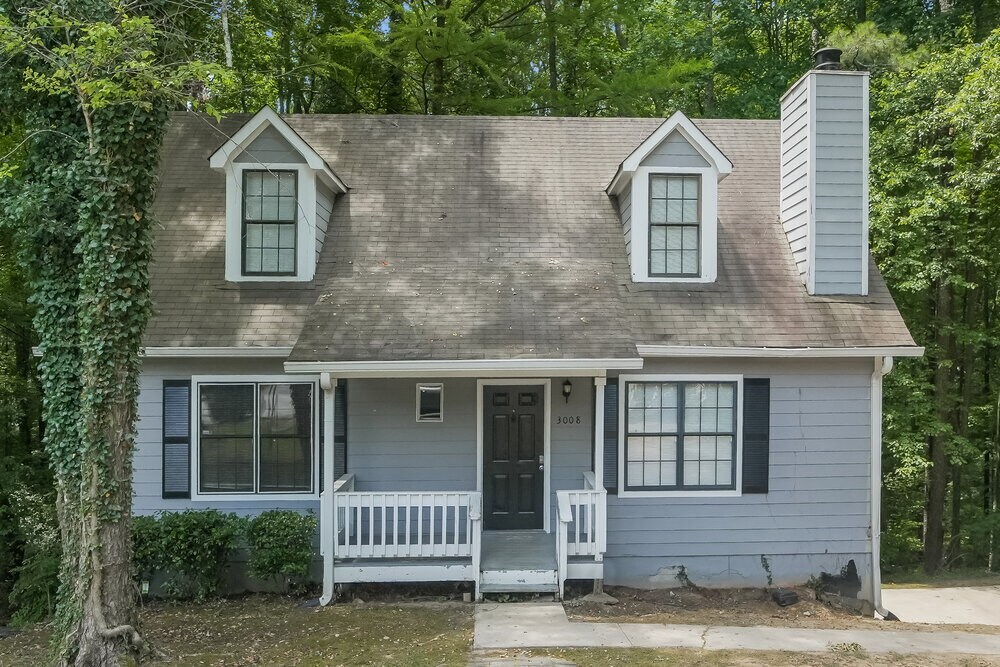 3008 Cardinal Dr in Lithia Springs, GA - Building Photo