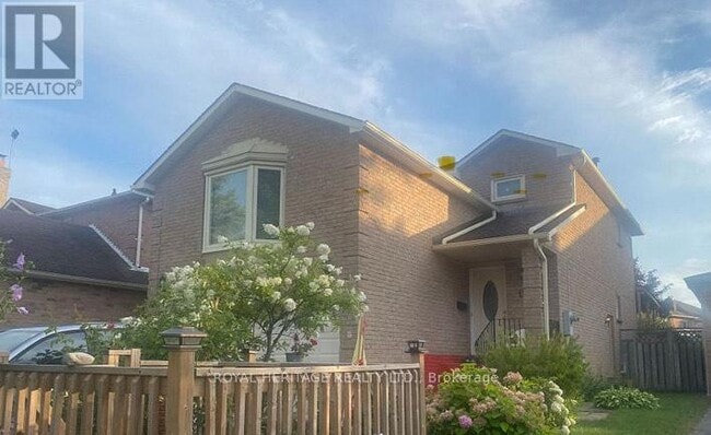 property at 8 Ryecliffe Ct