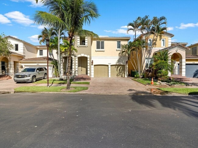 21227 NE 31st Pl in Aventura, FL - Building Photo - Building Photo