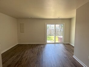 220 Kimberly Way in Winchester, VA - Building Photo - Building Photo