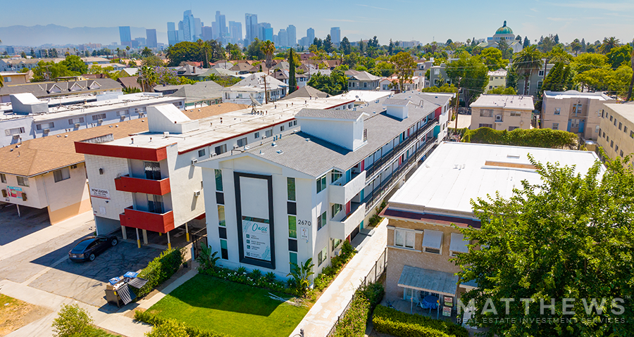 2670 Ellendale Pl in Los Angeles, CA - Building Photo