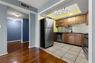 7430 Sunshine Skyway Ln S in St. Petersburg, FL - Building Photo - Building Photo
