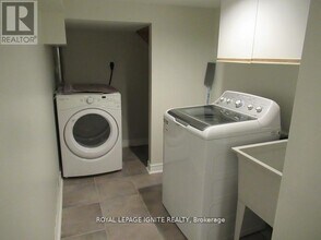 6 Royal Pine Ave in Vaughan, ON - Building Photo - Building Photo