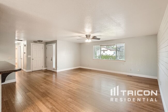 1020 S 76th St in Tacoma, WA - Building Photo - Building Photo