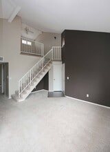 19808 Sandpiper Pl in Santa Clarita, CA - Building Photo - Building Photo