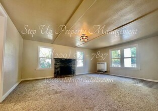 22316 Longeway Rd in Sonora, CA - Building Photo - Building Photo