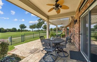 7313 Reflection Bay Dr in Frisco, TX - Foto de edificio - Building Photo