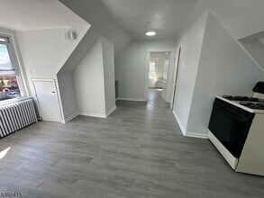 22 2nd Ave in Paterson, NJ - Building Photo - Building Photo