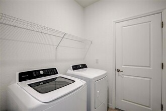 11387 Pinot Dr in Venice, FL - Building Photo - Building Photo