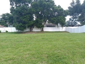 131 Eloise Oaks Dr in Winter Haven, FL - Building Photo - Building Photo