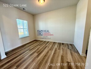 522 Ozark Ln in Cartersville, GA - Building Photo - Building Photo