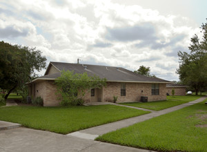 Raintree in Los Fresnos, TX - Foto de edificio - Building Photo