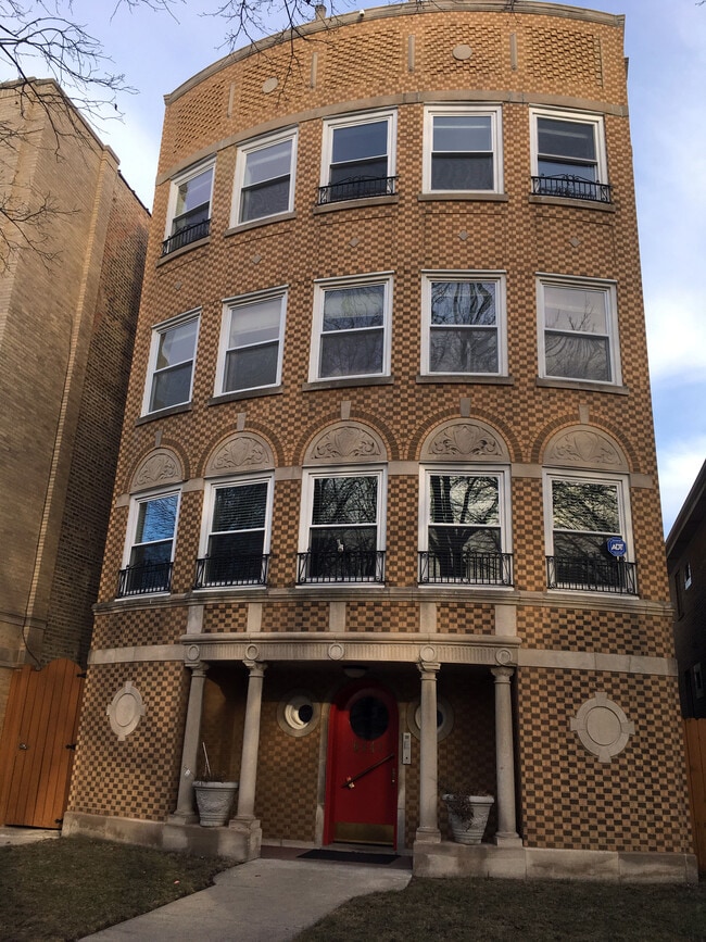 6441 N Francisco Ave, Unit 2 in Chicago, IL - Building Photo - Building Photo