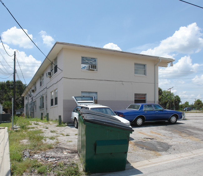 240 Stone St in Cocoa, FL - Foto de edificio - Building Photo