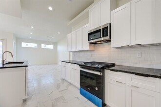 2903 El Fenice Ln in Houston, TX - Building Photo - Building Photo