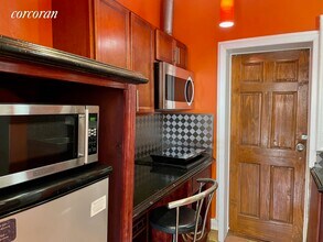 994 Park Pl in Brooklyn, NY - Building Photo - Building Photo